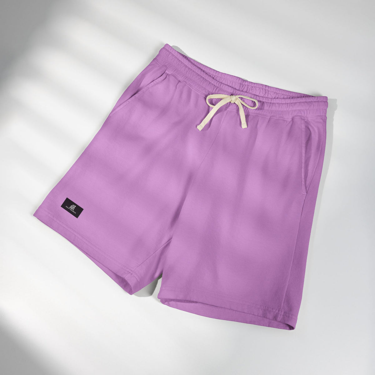 Eruptio shorts